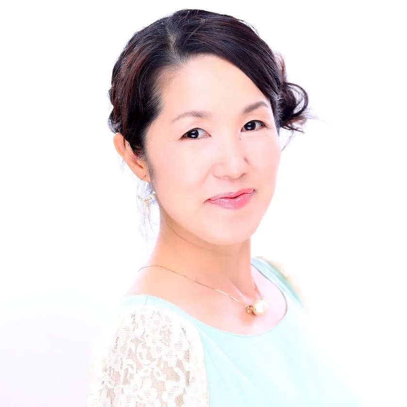 【時短美容】下着選びの『基本のキ』 | 女性の9割が知らない!?「お悩み解決できる下着の選び方」をお伝えします。
例えば、女性が１番キレイに見えるバストの位置。免疫力がアップする、健康的な下着の選び方。第一印象がアップする洋服映えする下着の選び方。など、誰もが毎日身に付ける普段の下着選びに役立つ内容です。